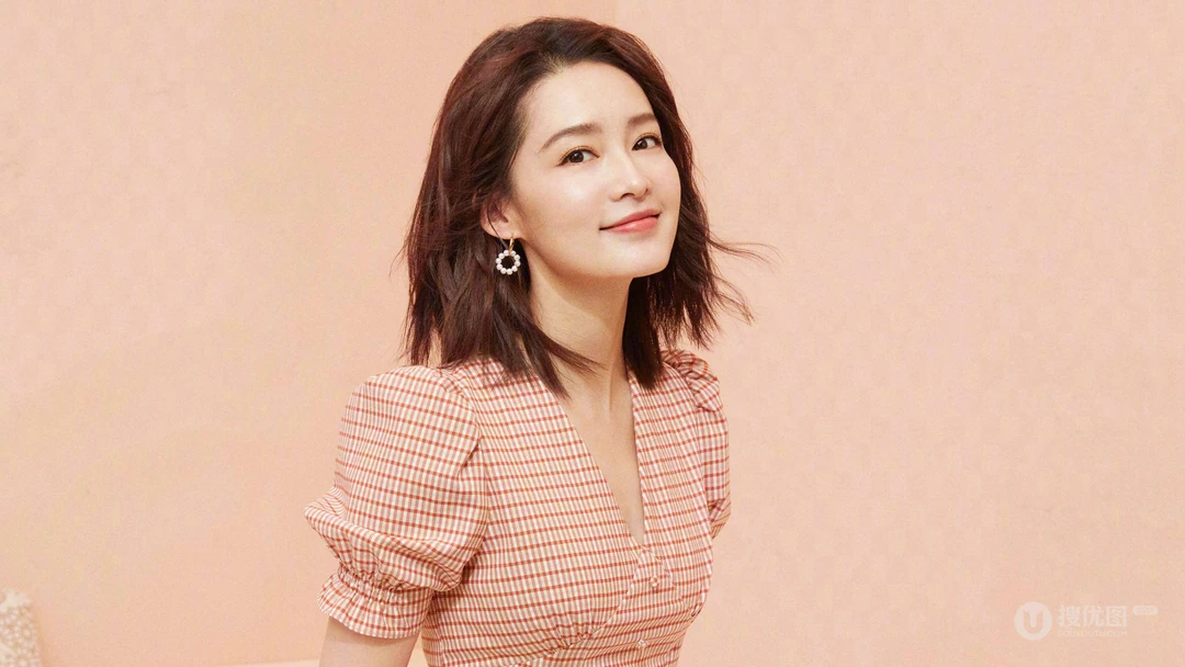 美女李沁纯美写真活脱脱一个邻家小姐姐