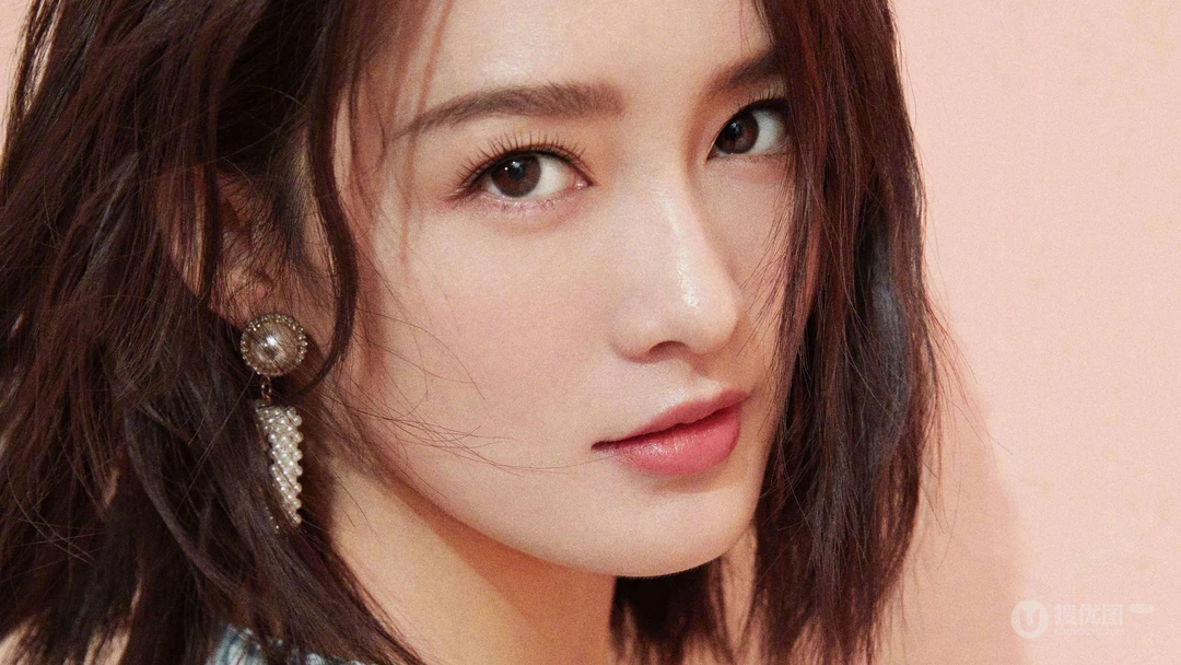 美女李沁纯美写真活脱脱一个邻家小姐姐
