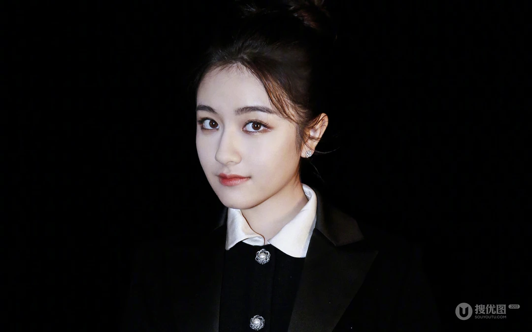 明星美女李兰迪黑色服饰纯黑色白色纯色电脑壁纸