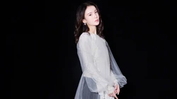 金晨白纱个性上衣黑色背景纯色写真壁纸图片