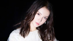 金晨白纱个性上衣黑色背景纯色写真壁纸图片