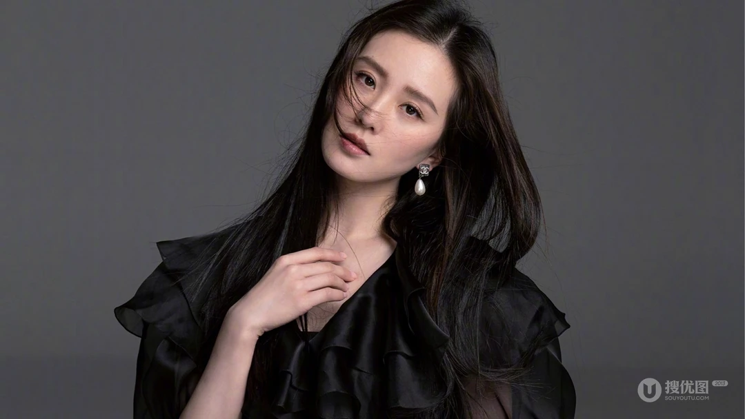 明星刘诗诗黑色背景靓丽纯色背景摄影壁纸图片