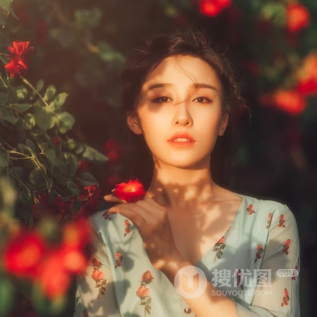 女生与花的微信QQ头像冷门个性