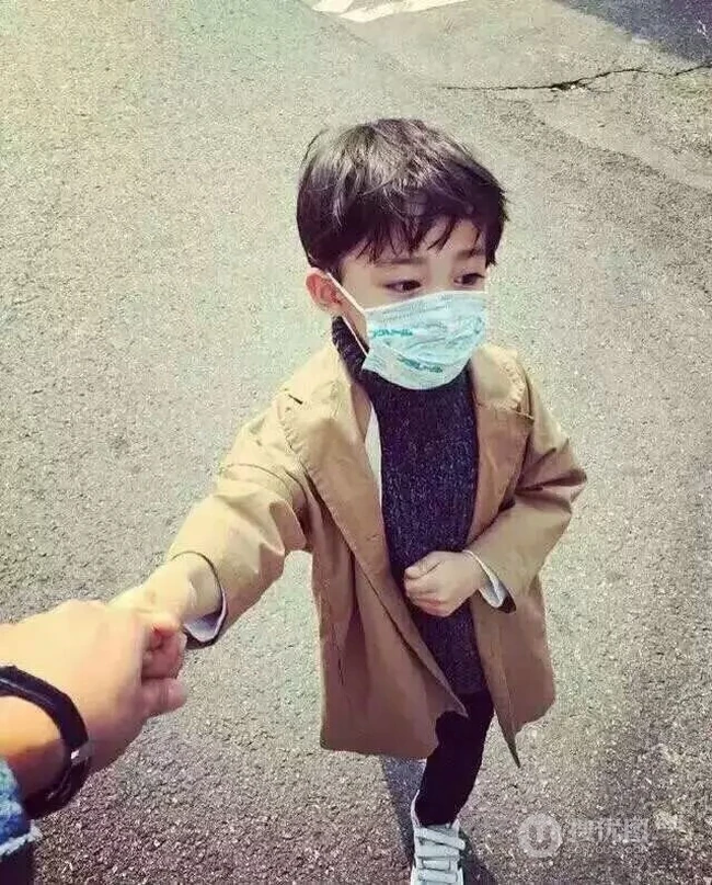 帅气小正太图片，可爱又帅气的小帅哥图片