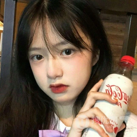 齐刘海的少女好看的头像图片