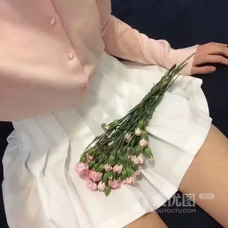 抖音热门的森系女生不露脸的侧脸，背影头像图片