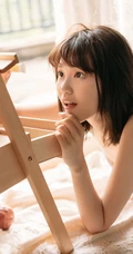 齐肩短发苗条爱笑女生气质肩带家居服热裤短裤私密写真图片集