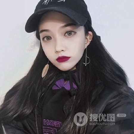 抖音热门的戴帽子的女生酷头像图片