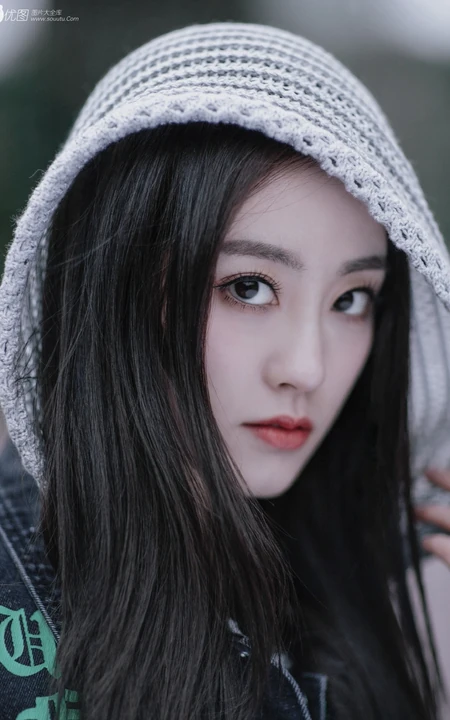 祝绪丹酷美连帽夹克外套街拍靓影写真图片