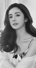 杨幂气质大波浪发型妩媚气质代言睡衣系列私密写真图片