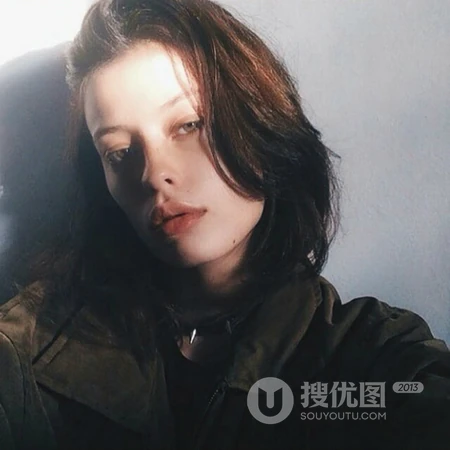 欧美霸气高冷女生模特摄影裁剪微信头像