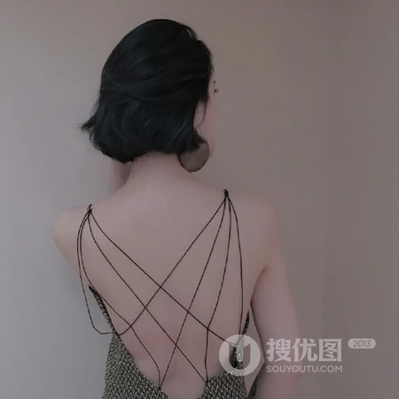 个性酷酷的欧美女生，气质露背的欧女生生头像图片