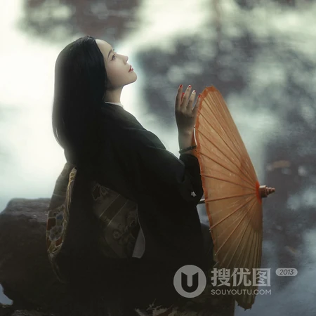 抖音热门古风黑衣的官家古代小姐与戴斗笠蓑衣的农家千金头像图片
