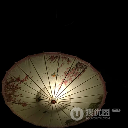 抖音热门古风黑衣的官家古代小姐与戴斗笠蓑衣的农家千金头像图片