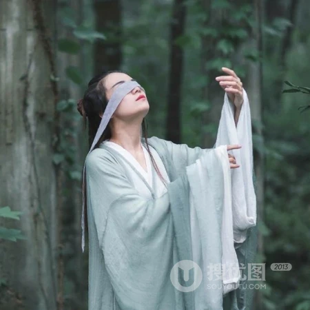 绿衣洒脱的古风森系小姐姐头像图片，非常有个性独一无二