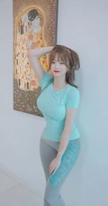 肉肉身材韩国修身女生播主Coco气质吸睛写真，生活照图片图集