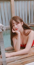 肉肉身材韩国修身女生播主Coco气质吸睛写真，生活照图片图集