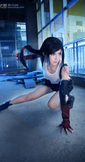 超美长发少女COS《最终幻想》蒂法气质女生高清摄影图片，还原度很高了
