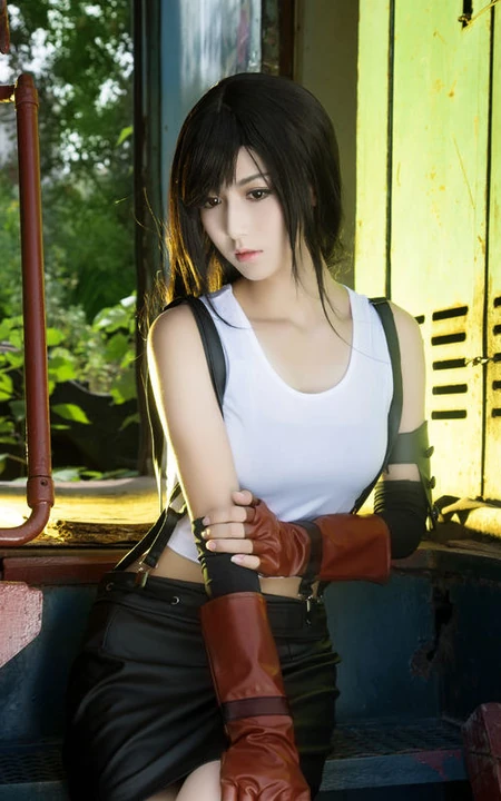 超美长发少女COS《最终幻想》蒂法气质女生高清摄影图片，还原度很高了