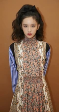 少女周也青涩甜美元气运动写真照图集