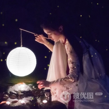 提纸灯笼的古风少女，仙气的汉服女生头像4月27日合集