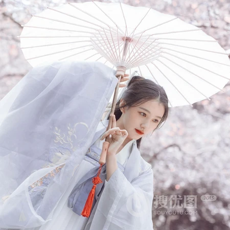 提纸灯笼的古风少女，仙气的汉服女生头像4月27日合集