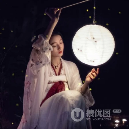 提纸灯笼的古风少女，仙气的汉服女生头像4月27日合集