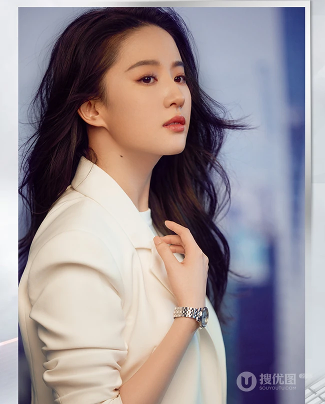 刘亦菲全白look西装套装气质美丽大方写真图片