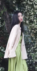 纯少女葛施敏户外街拍写真美照