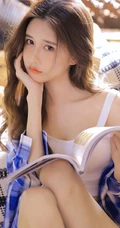 笑容甜美气质时尚浅粉女生小姐姐格纹衬衣下的苗条身材真动人
