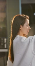 张予曦、丁禹兮主演甜蜜都市爱情剧《韫色过浓》宣传剧照图片