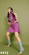 哈妮克孜漫潮四月刊杂志写真图片，乖女孩也有一颗爱冒险的心