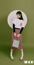 哈妮克孜漫潮四月刊杂志写真图片，乖女孩也有一颗爱冒险的心