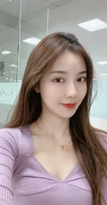 SNH48许杨玉琢淡紫色低领衣气质吸睛舞蹈室自拍照片