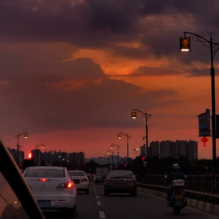 繁星点点，月色如华，关于夜晚夜景的唯美晚安图片