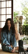 张天爱波浪卷发型气质复古杂志美图，多种服饰秀大长白皙线条感
