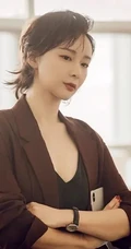 气质动人的梁安妮，演员高叶《我是余欢水》高清剧照人物图片