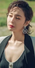 气质动人的梁安妮，演员高叶《我是余欢水》高清剧照人物图片