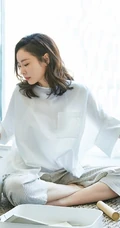 高叶超有女人味居家妩媚做家务杂志写真图片