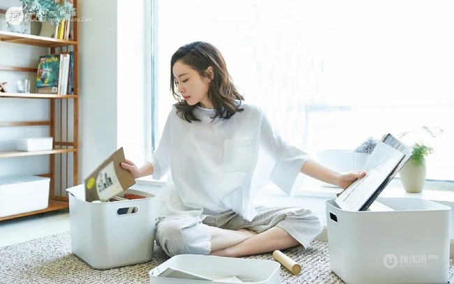 高叶超有女人味居家妩媚做家务杂志写真图片