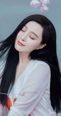 范冰冰气质优雅白裙写真图片，黑直长发又美又仙气