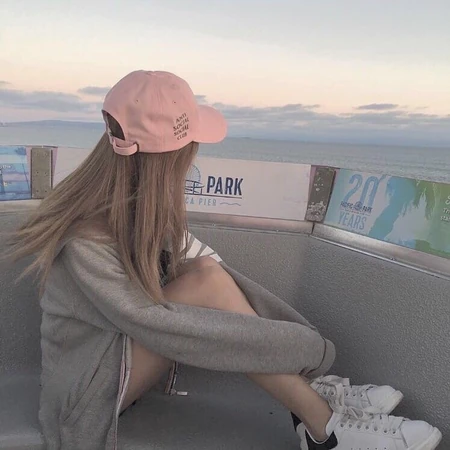 个性长发身材好的女生背影头像图片推荐