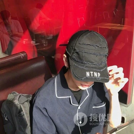 开朗帅气爱笑的男生真人微信头像