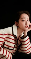 蒋梦婕安静甜美精彩OK杂志写真图片，多套穿搭时尚个性又动人