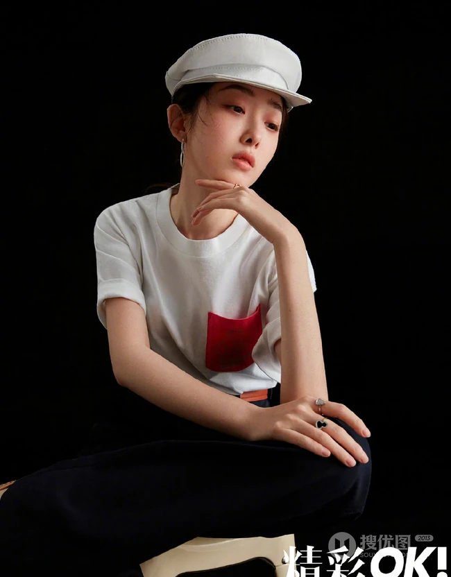 蒋梦婕安静甜美精彩OK杂志写真图片，多套穿搭时尚个性又动人
