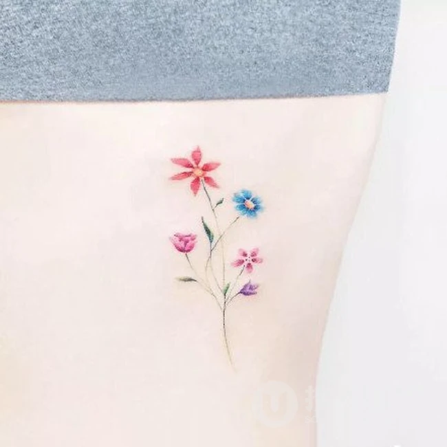唯美小清新花朵，绿叶，花瓣系列女生纹身小图案图片欣赏 第3张