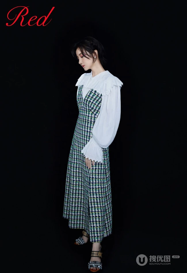 陈小纭多套服饰诠释典雅甜美杂志写真图片