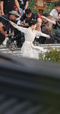 杨幂《斛珠夫人》英姿飒爽舞剑高清路透照图片