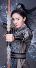 杨幂《斛珠夫人》英姿飒爽舞剑高清路透照图片