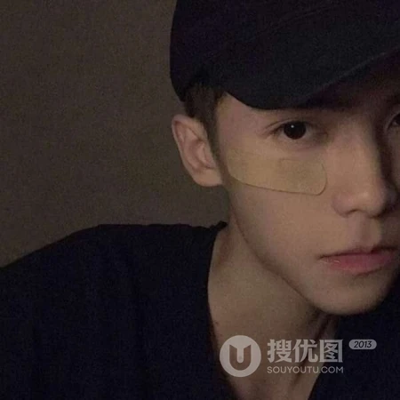 侧颜超A又帅气的头像男生霸气又冷酷图片